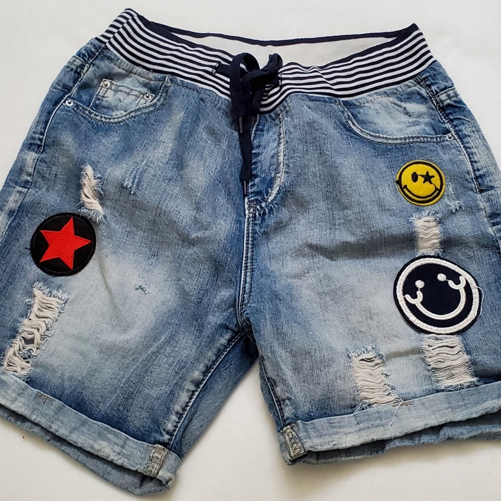 Color Swatch Blue Distressed Denim Shorts with Smiley and Star Patch Sz Medium
